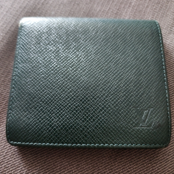 2 Pack Louis Vuitton Green Taiga - Picture 9 of 13